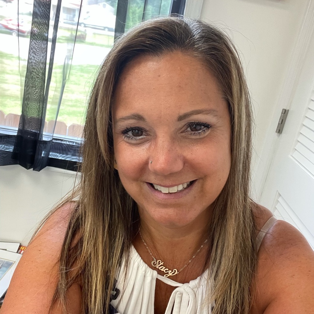 Meet your Posher, Stacy